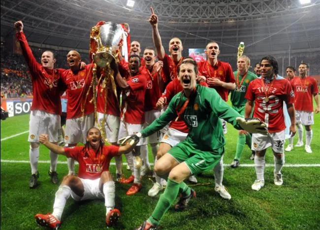 Hình ảnh đội ngũ hỗ trợ khách hàng của 7clubs app